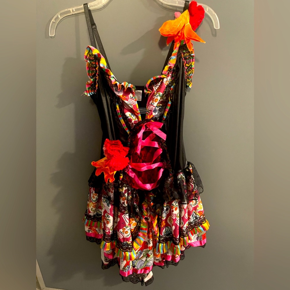 Women’s costume